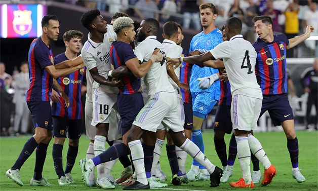 Soi kèo Châu Á Barcelona vs Real Madrid