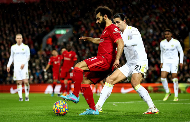 Soi kèo Leeds United vs Liverpool châu Á